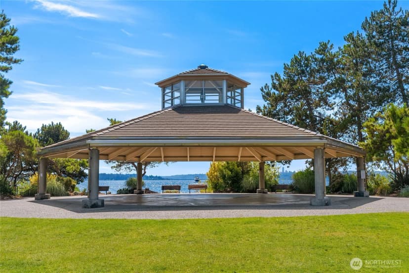 Property photo for 631 Market St W #202, Kirkland photo 26