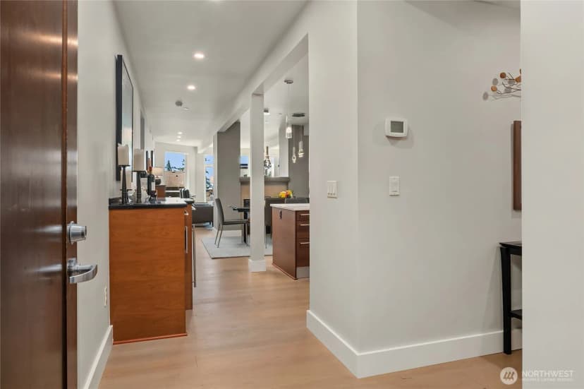 Property photo for 631 Market St W #202, Kirkland photo 22