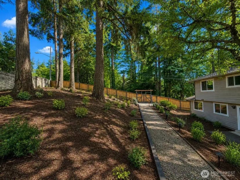 Property photo for 8430 Se 45th Street, Mercer Island photo 32