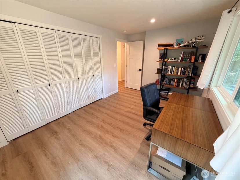 Property photo for 8430 Se 45th Street, Mercer Island photo 30