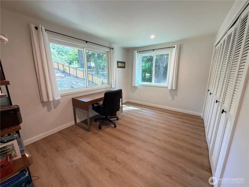 Property photo for 8430 Se 45th Street, Mercer Island photo 28