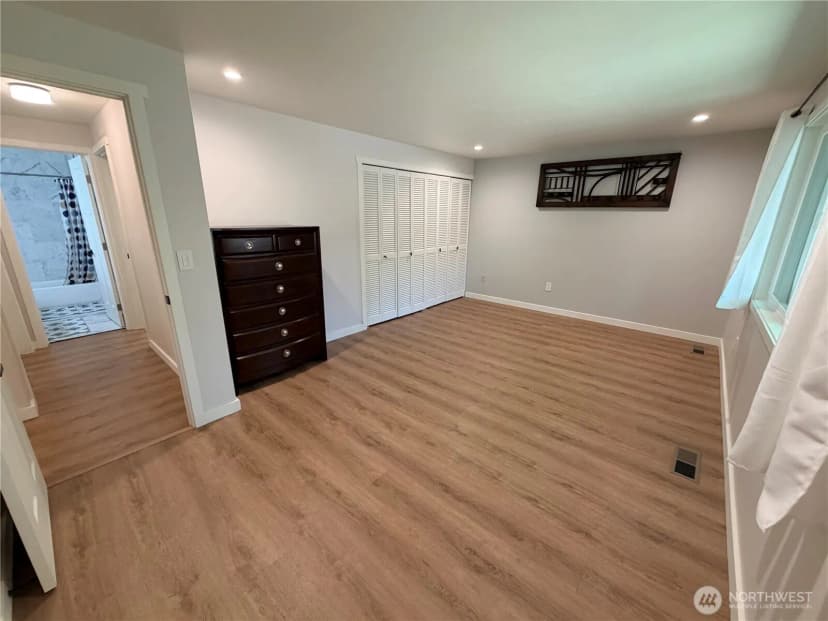 Property photo for 8430 Se 45th Street, Mercer Island photo 21