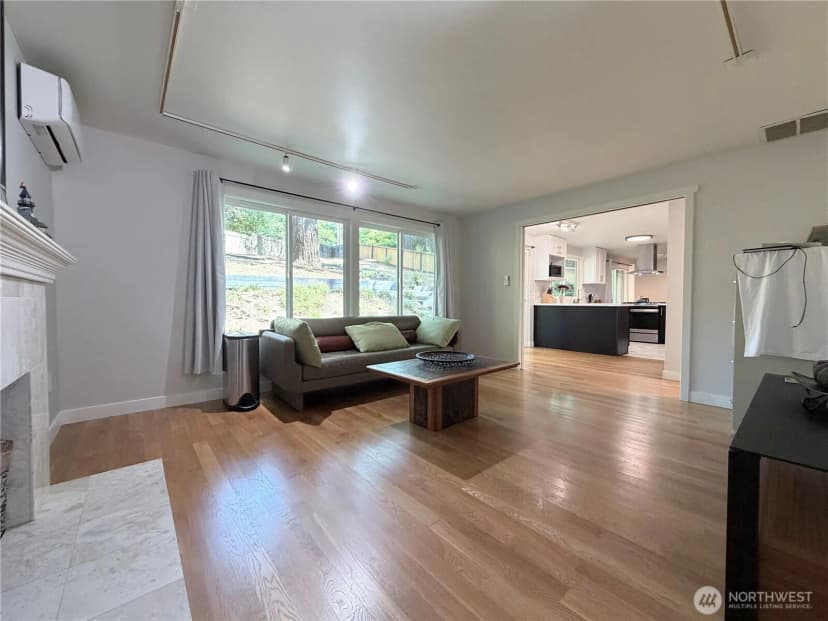 Property photo for 8430 Se 45th Street, Mercer Island photo 13