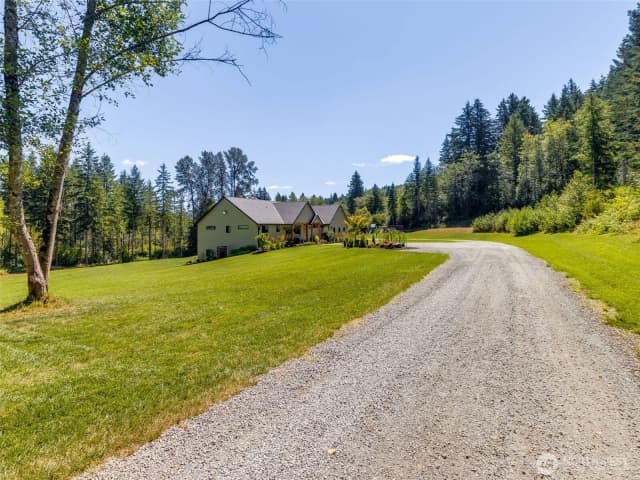 Property photo for 31503 Ne Parcel Avenue, Yacolt photo 2