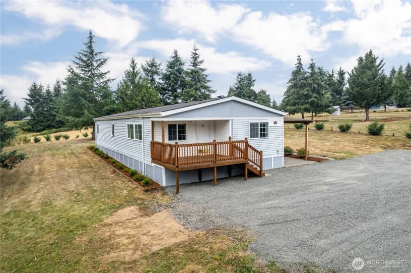 Property photo for 1067 Spirit Lake Highway, Castle Rock photo 37