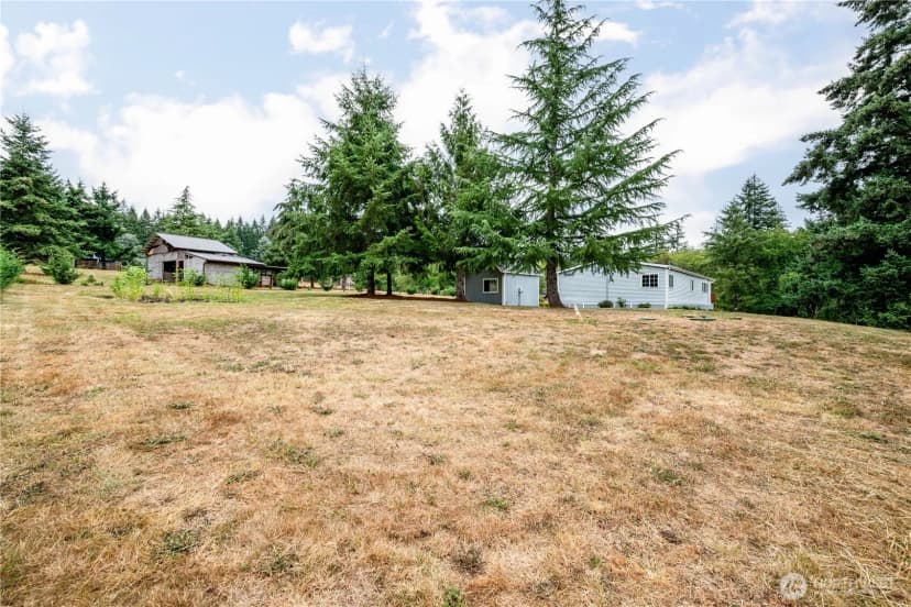 Property photo for 1067 Spirit Lake Highway, Castle Rock photo 32