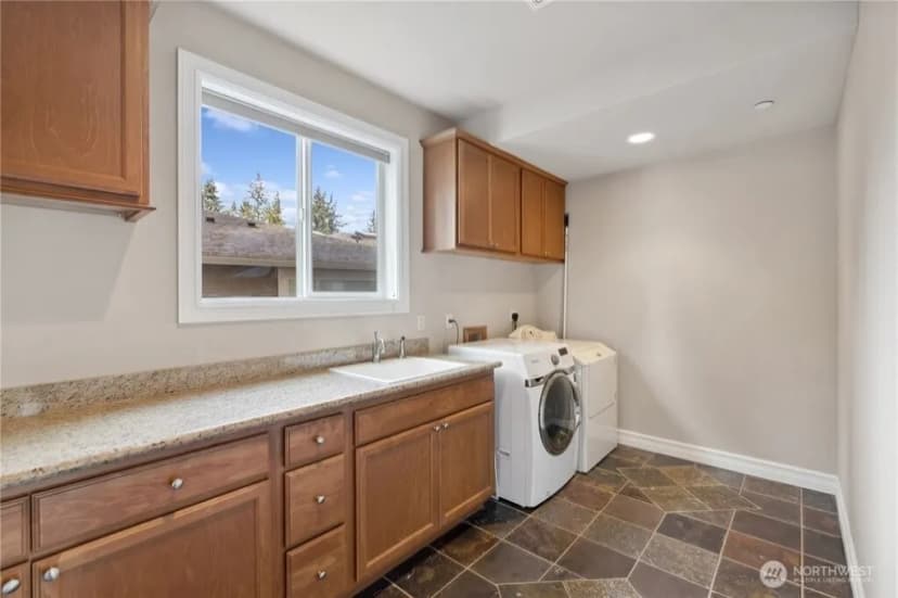 Property photo for 15025 Se 43rd St, Bellevue photo 17