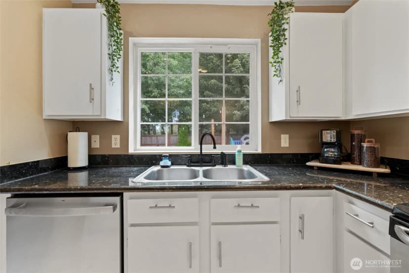 Property photo for 22926 Se 280th Place, Maple Valley photo 12