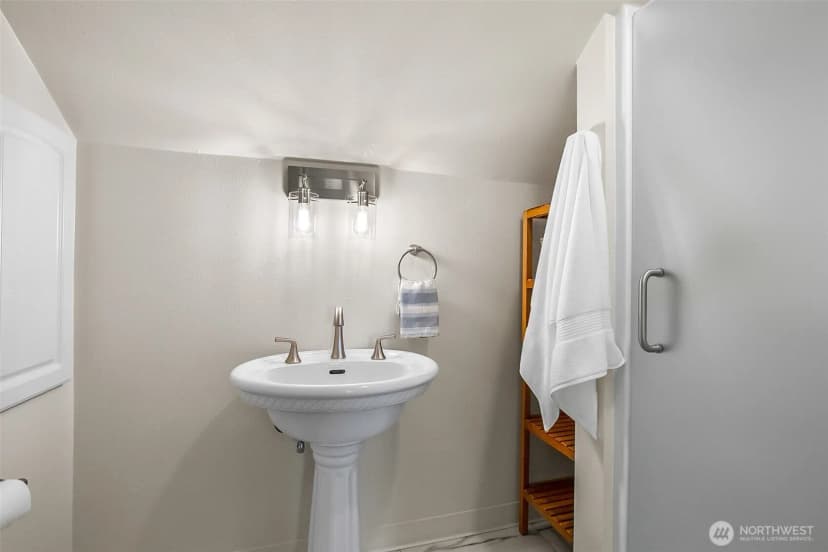 Property photo for 326 Avenue I, Snohomish photo 21