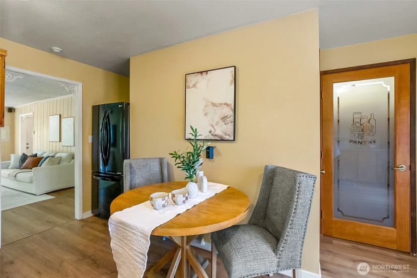 Property photo for 326 Avenue I, Snohomish photo 11