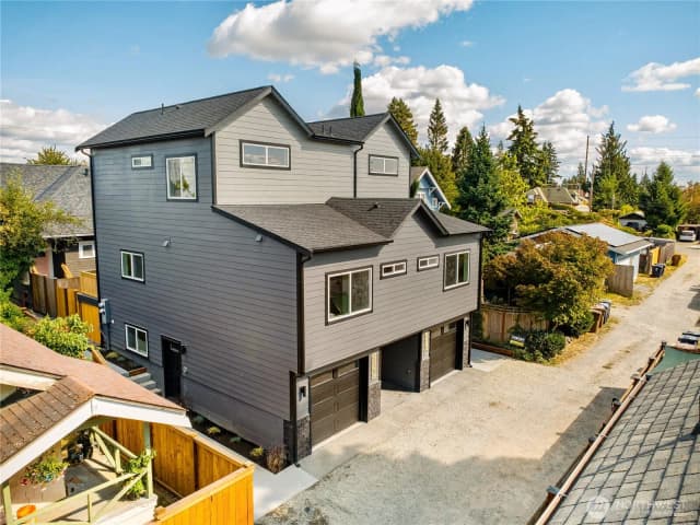 Property photo for 2216 N Proctor Street #c, Tacoma photo 3