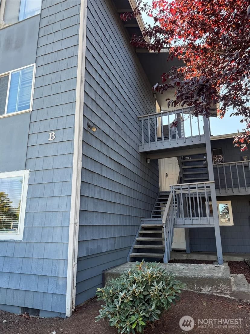 Property photo for 3302 I Street Ne #b203, Auburn photo 2