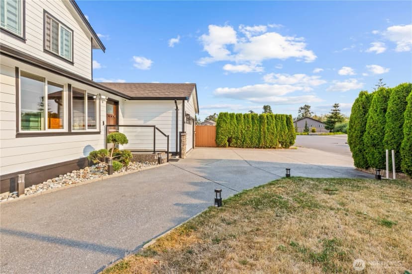 Property photo for 6098 Pacific Heights Drive, Ferndale photo 5