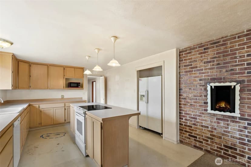 Property photo for 682 S Broadway, Westport photo 9