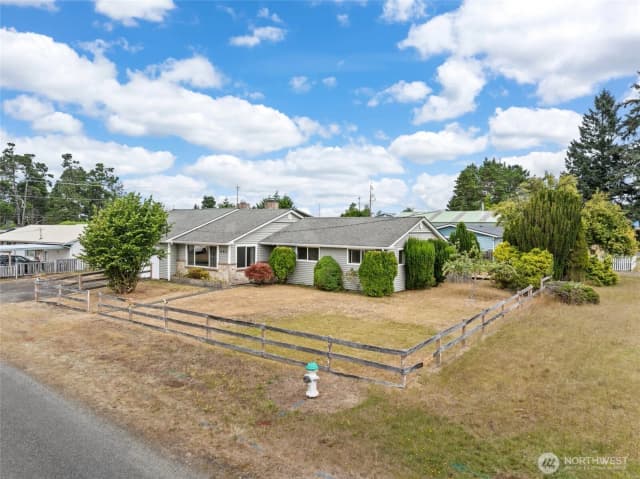 Property photo for 682 S Broadway, Westport photo 2