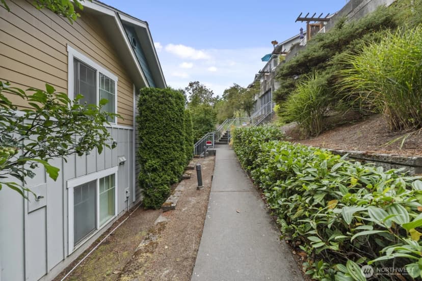 Property photo for 1810 S Charles Street #302, Seattle photo 26