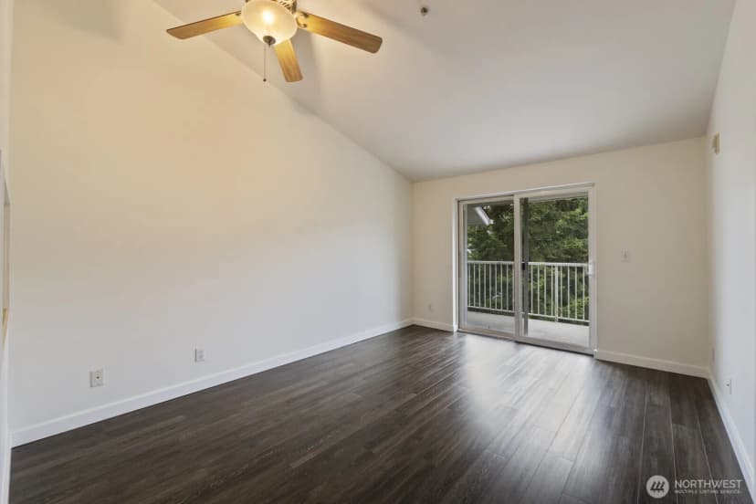 Property photo for 1810 S Charles Street #302, Seattle photo 4