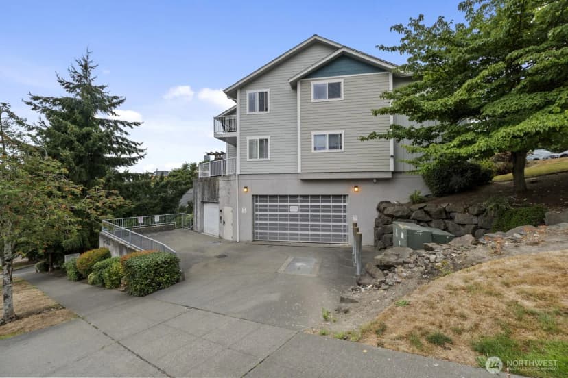 Property photo for 1810 S Charles Street #302, Seattle photo 30