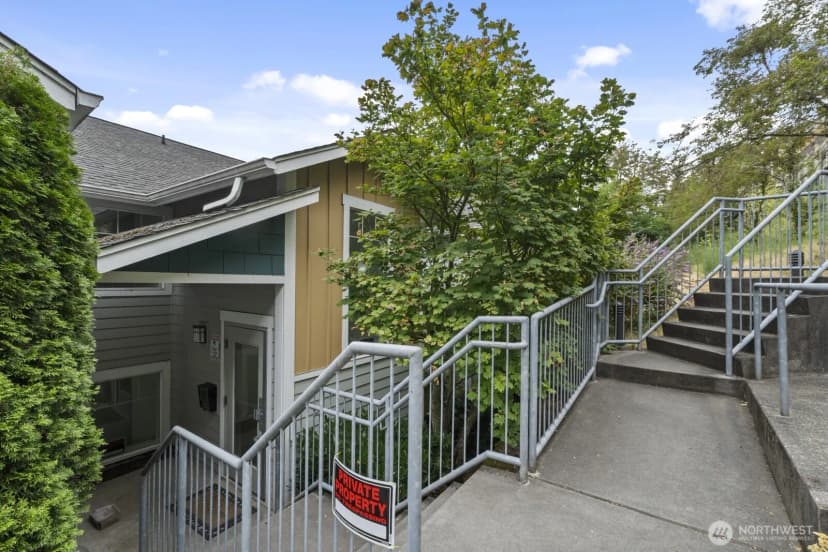 Property photo for 1810 S Charles Street #302, Seattle photo 28