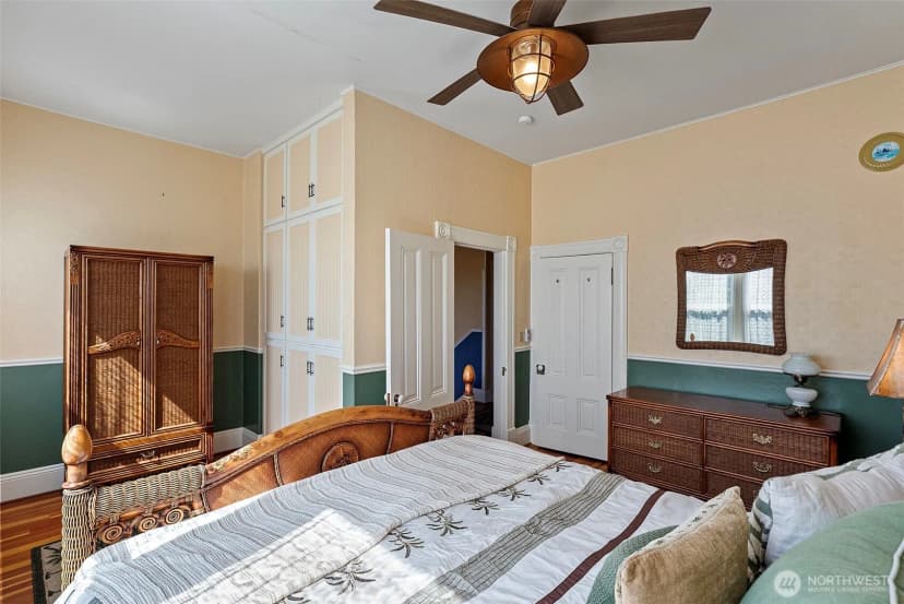 Property photo for 530 Adams Street, Port Townsend photo 27