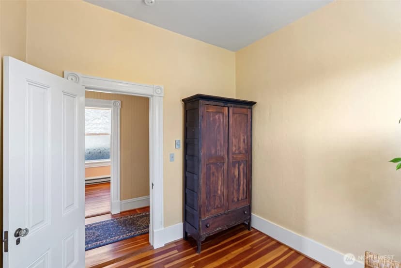 Property photo for 530 Adams Street, Port Townsend photo 25