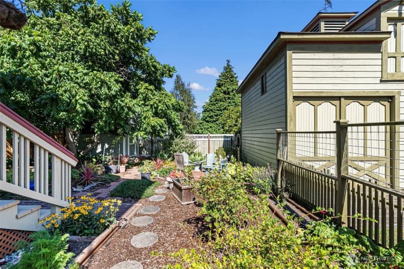 Property photo for 530 Adams Street, Port Townsend photo 32
