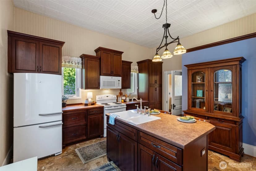 Property photo for 530 Adams Street, Port Townsend photo 13