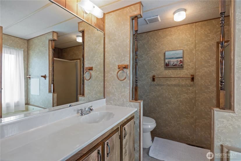Property photo for 11436 Se 208th Street #103, Kent photo 19