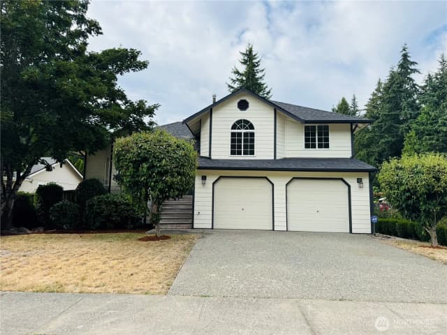 Property photo for 14116 Se 188th Way, Renton photo 2