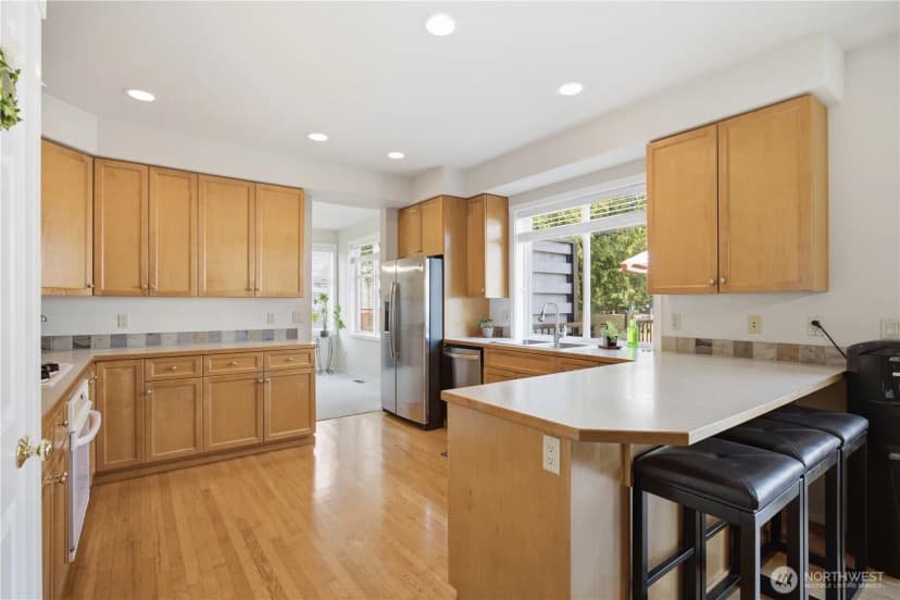 Property photo for 1708 Ne 26th Place, Renton photo 18