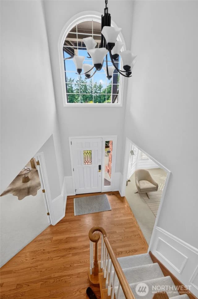 Property photo for 1010 106th Avenue Se, Bellevue photo 4