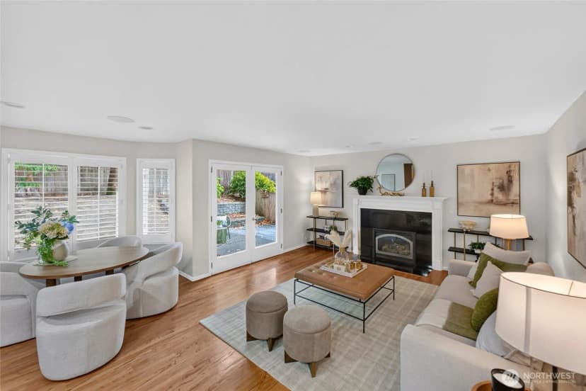 Property photo for 1010 106th Avenue Se, Bellevue photo 15