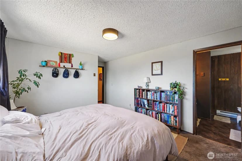 Property photo for 823 W 15th Street, Port Angeles photo 24