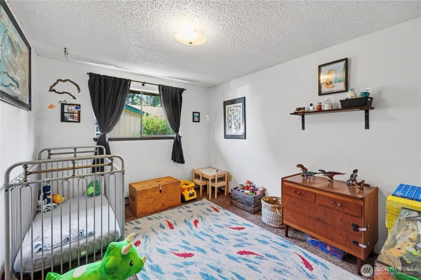 Property photo for 823 W 15th Street, Port Angeles photo 16
