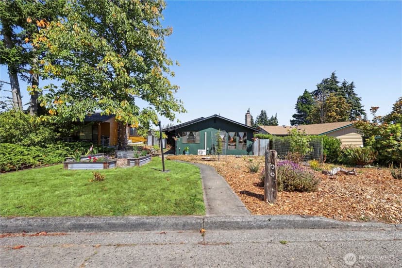 Property photo for 823 W 15th Street, Port Angeles photo 34