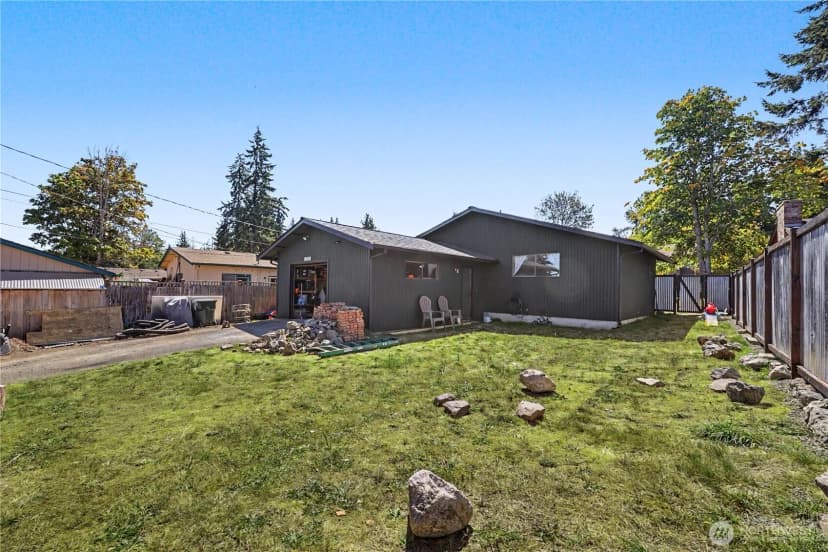 Property photo for 823 W 15th Street, Port Angeles photo 31