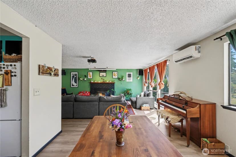 Property photo for 823 W 15th Street, Port Angeles photo 11