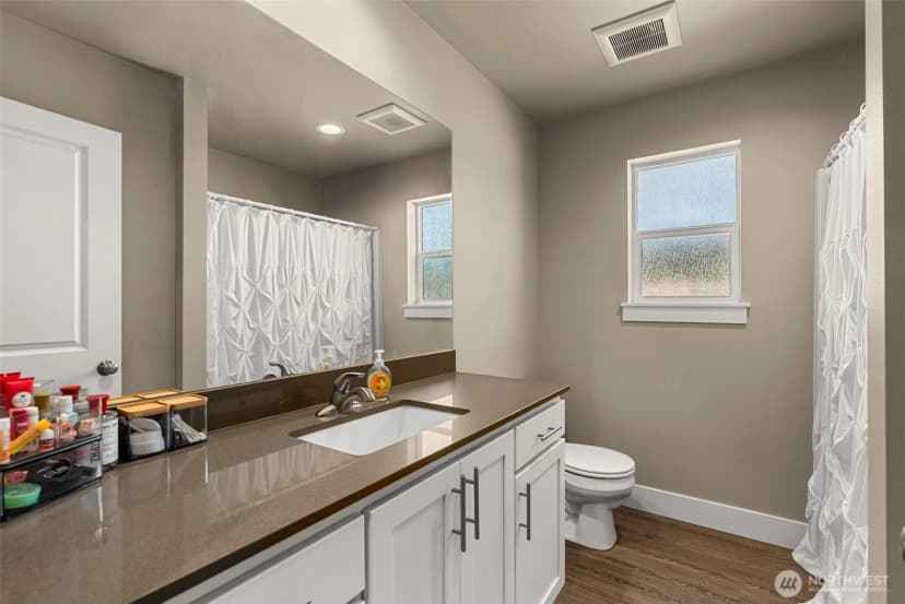 Property photo for 12 Emma Drive, Wenatchee photo 23