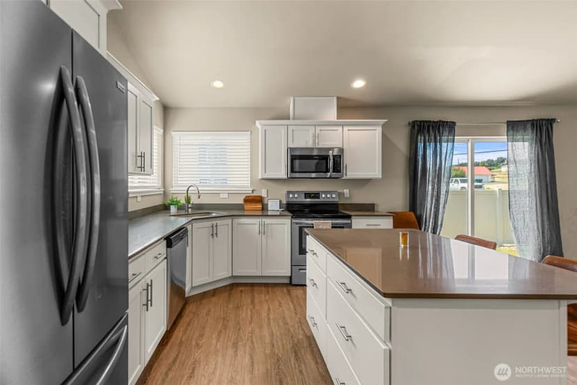 Property photo for 12 Emma Drive, Wenatchee photo 17