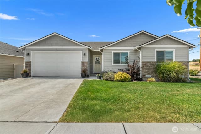 Property photo for 12 Emma Drive, Wenatchee