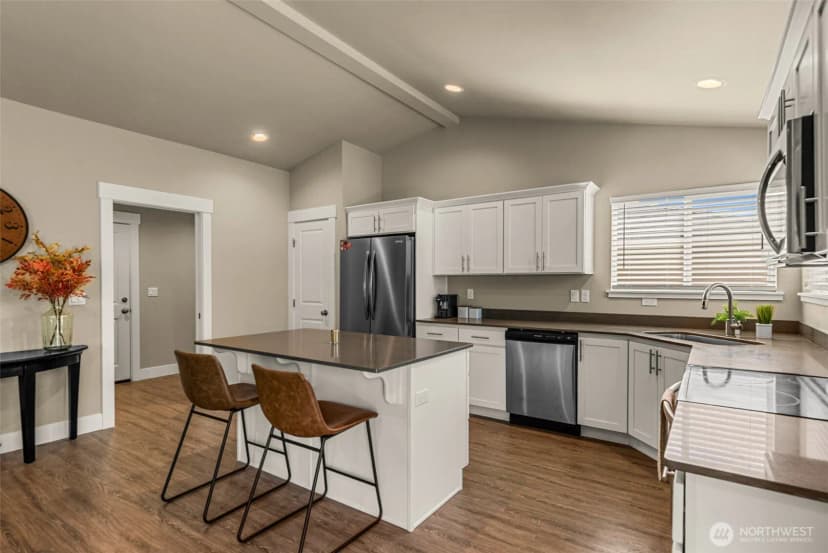 Property photo for 12 Emma Drive, Wenatchee photo 14