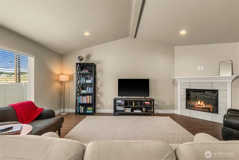 Property photo for 12 Emma Drive, Wenatchee photo 6