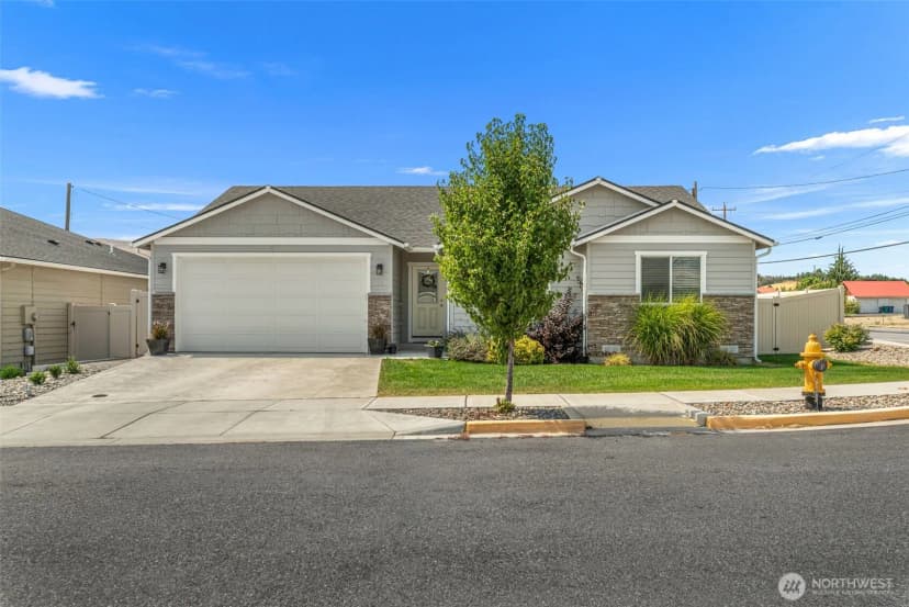 Property photo for 12 Emma Drive, Wenatchee photo 34