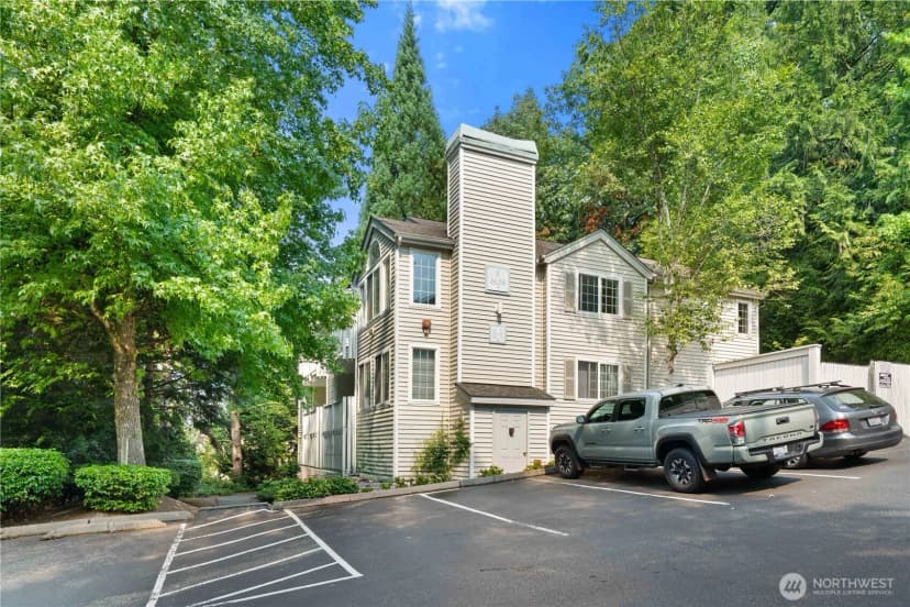 Property photo for 1628 118th Avenue Se #f217, Bellevue photo 31