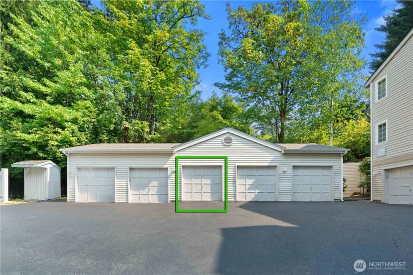 Property photo for 1628 118th Avenue Se #f217, Bellevue photo 27