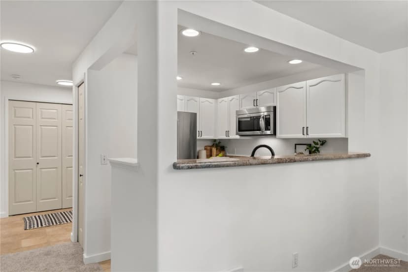 Property photo for 1628 118th Avenue Se #f217, Bellevue photo 12