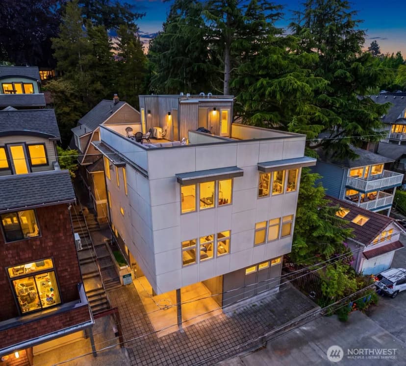 Property photo for 1935 B 7th Avenue W, Seattle