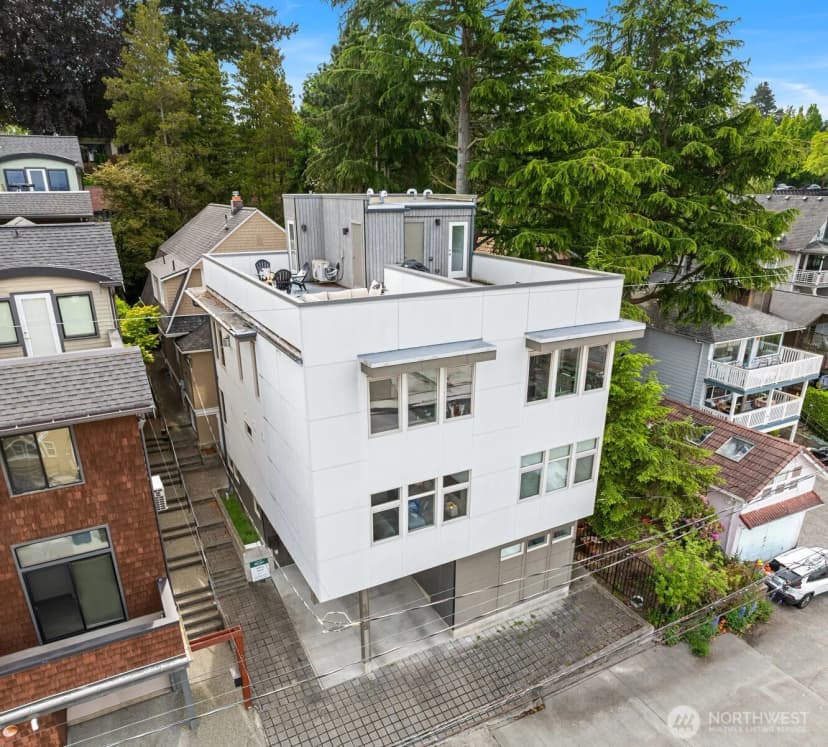 Property photo for 1935 B 7th Avenue W, Seattle photo 34