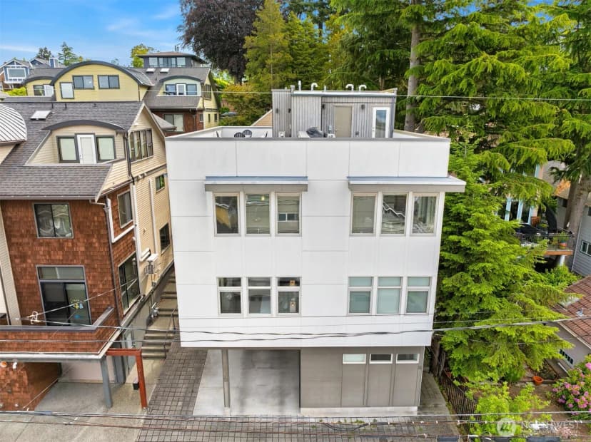 Property photo for 1935 B 7th Avenue W, Seattle photo 33