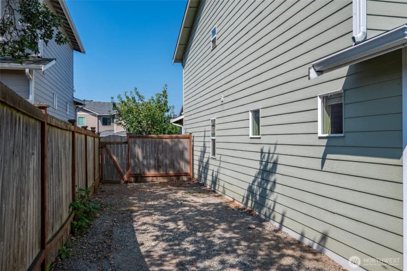 Property photo for 60 Ne Melrose Drive, Oak Harbor photo 31